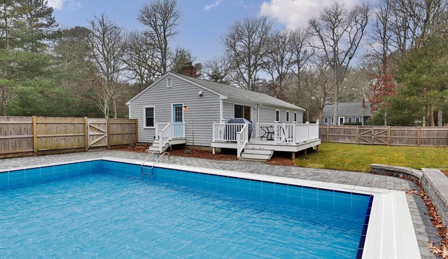 Centerville Oasis, Heated Saltwater Pool! in Barnstable