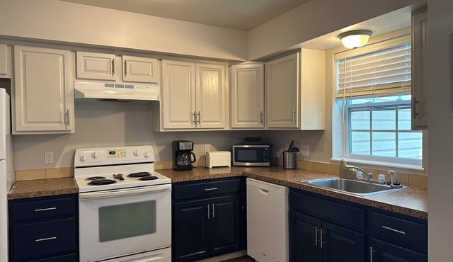 Charming 2BDR: 5 Min to Fort Leonard Wood in Saint Robert