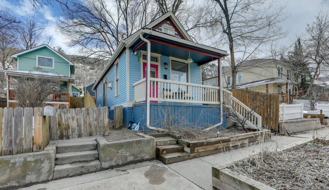 Charming Miners' Cottage: Downtown Glenwood Springs