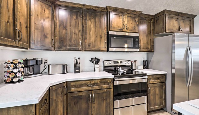 Chic Payson Apartment ~ 10 Mi to Utah Lake!