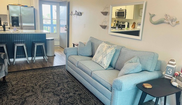Clean & Ready for Guests! Recently Remodeled, Steps to the Beach!