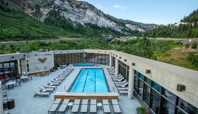 Cliff Lodge and Spa