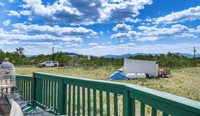 Como Retreat w/Mountain Views: Near Hiking Trails