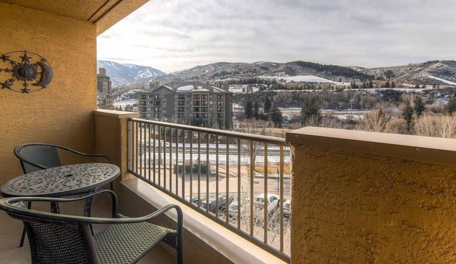 Condo near Gondola! Free Shuttle