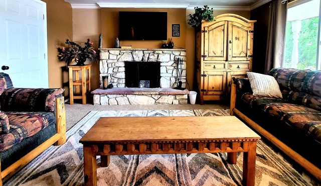 Cottonwood Comfort-Quick access to Cottonwood Canyon #A