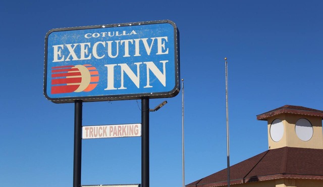 Cotulla Executive Inn in Cotulla