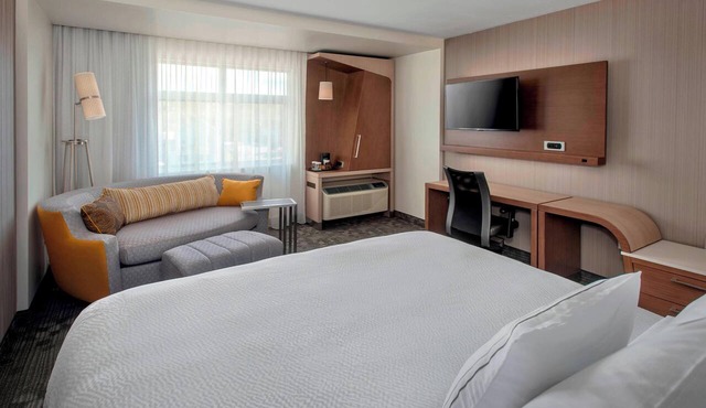 Courtyard by Marriott Schenectady at Mohawk Harbor in Schenectady