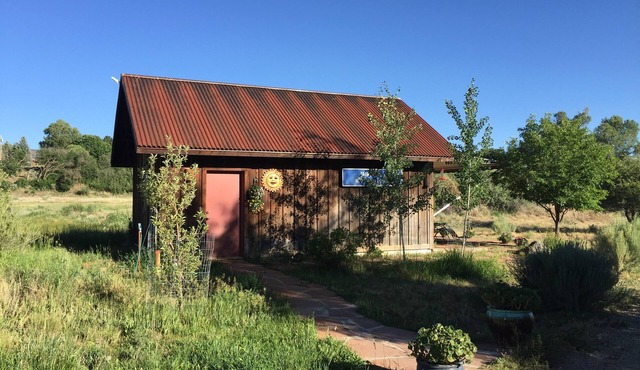 Cozy 1-bedroom studio in lovely Mancos with AC and Heat