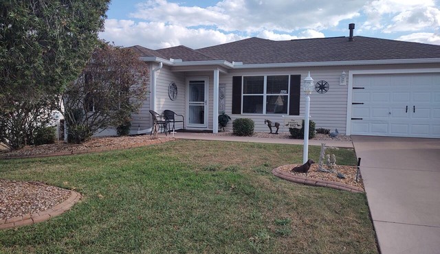 Cozy 2-bedroom cottage in The Villages