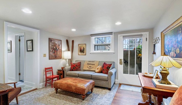 Cozy Downtown Provo Cottage w/King Bed