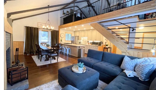Cozy Mountain Retreat in Pine Valley, UT w/decks, game room + mountain views