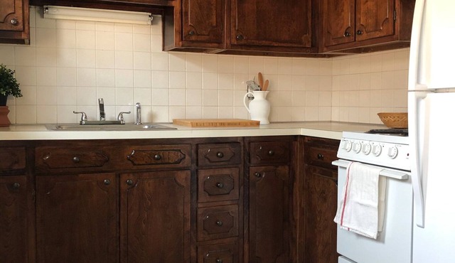 Cozy stay within one mile of downtown Delaware’s shops, restaurants and pubs. in Delaware