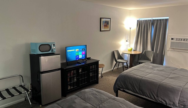 Cozy studio with Smart TV and WiFi in Fillmore.