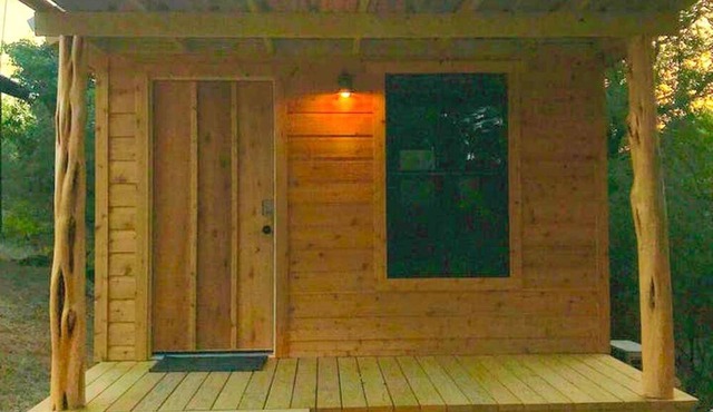 Cozy Tiny House for a Getaway in Texas Wine Country in Mason