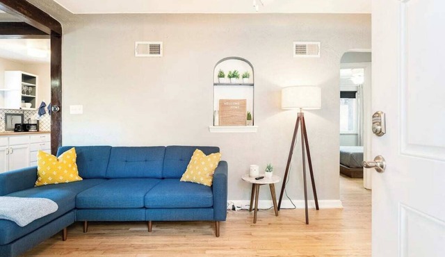 Cozy Townhome Steps from City Park - Pet-Friendly Monthly Stays