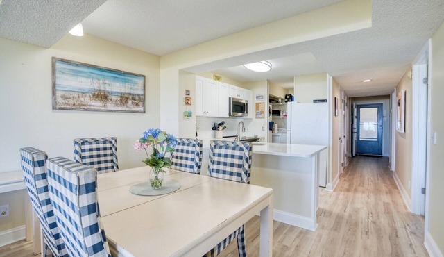 CRC 1303 - Silver Oceanfront Extended Balcony