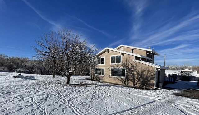 Creekside 4 bedroom / 3 bath home just minutes from Powderhorn Ski resort in Mesa