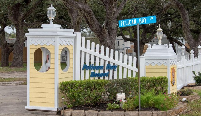 D&R Pelican Bay Resort in Rockport