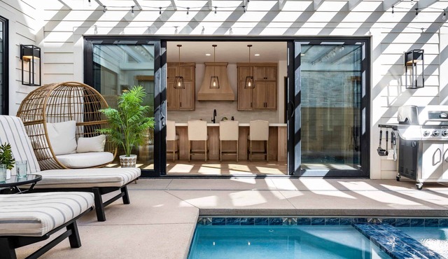 Desert Gem: Private Pool, Lagoon + Beaches