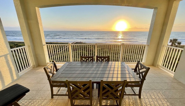 Direct Oceanfront Paradise with Gigabit Internet and 55” 4K Streaming TV! in Palm Coast