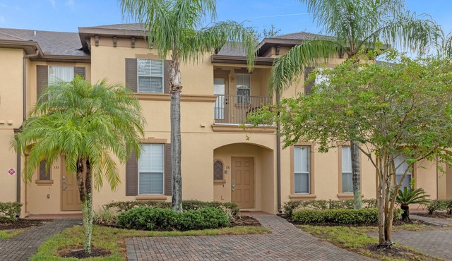Discover Disney Fun in this Vibrant Rental!