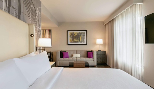 Embassy Suites by Hilton Berkeley Heights in Berkeley Heights