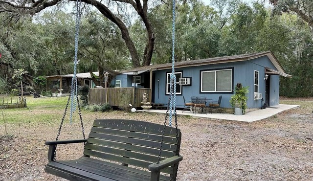 Enchanted Cottage in Lady Lake