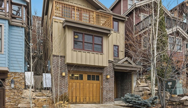 Enjoy a Luxury Living Space + High-End Features & Amenities at Park City Mountainside Manor