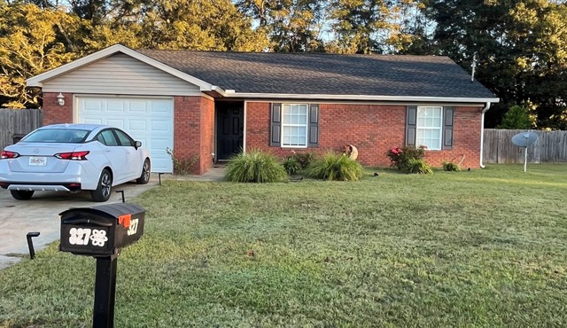 Enjoyable 3-bedroom house with AC in Midland City Close to all in Dothan