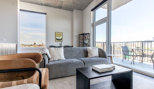 Excellent West Loop 2BR w/Gym, near Fulton Market & I-90, by Blueground in Chicago