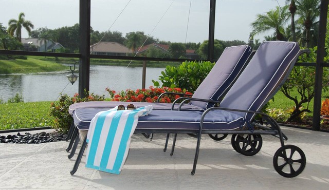 Fabulous 3-bedroom house with AC & heated private pool in sunny Naples Florida in Naples