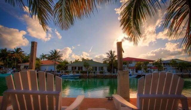 FALL WEEKS OPEN WITH DISCOUNT! WINTER DATES JUST OPENED 2026! Grab them! in Key Colony Beach