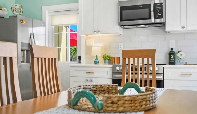Fire Pit, Tropical Oasis, Steps to Beach, Patio in St. Augustine