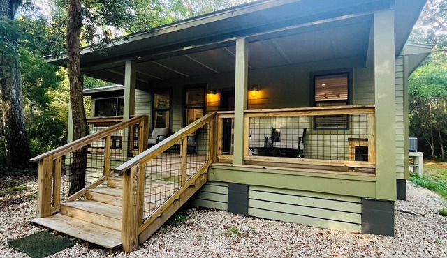 Forest View- Pet friendly! Steps to Apalachicola River