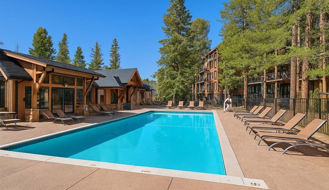 Free SkyCard Act - Spacious, Outdoor Pool/Hot Tubs, Walk To Peak 9-The Lift C11