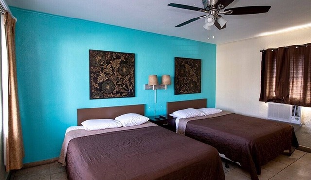 ❤️FRIENDLY & CLEAN BOUTIQUE MOTEL 5❤️ in Edgewater