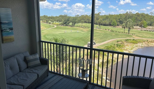 GORGEOUS PANORAMIC GOLFERS' DREAM VIEW! in Naples