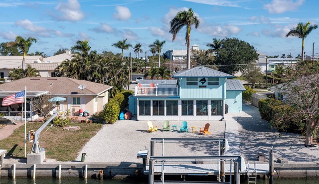 Gulf Access-Waterfront Home-Isles of Capri, FL