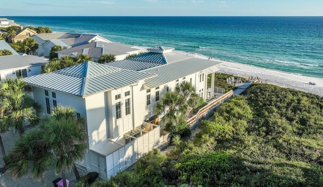 Gulf Front with Private Beach Access- The Flying Pig by Royal Destinations