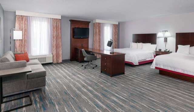 Hampton Inn & Suites Orlando Airport @ Gateway Village in Orlando