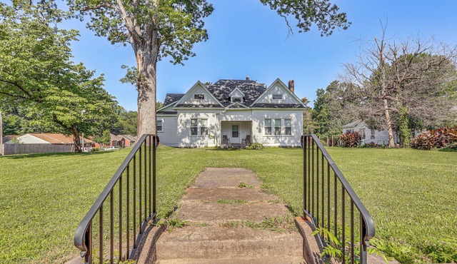Highland Manor, King size Beds, Game Room with Treadmill. in Jackson