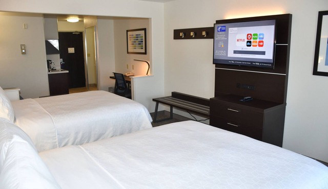 Holiday Inn Express & Suites Evanston by IHG in Evanston