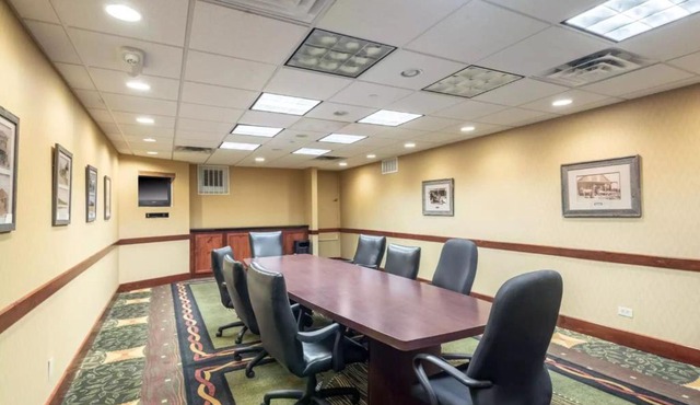 Holiday Inn Frisco by IHG