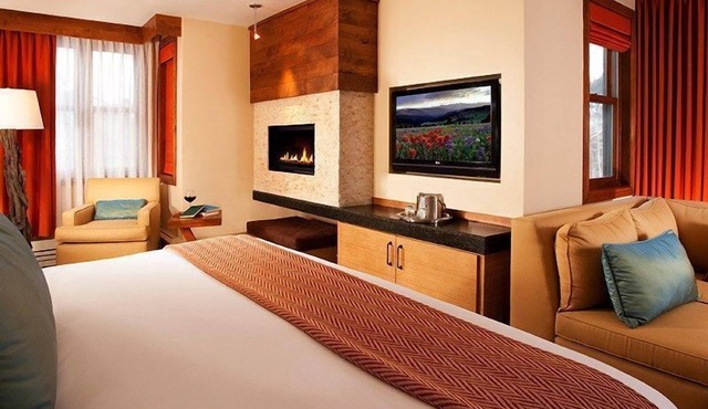 King Bed + Cozy Fireplace | Slopeside Access
