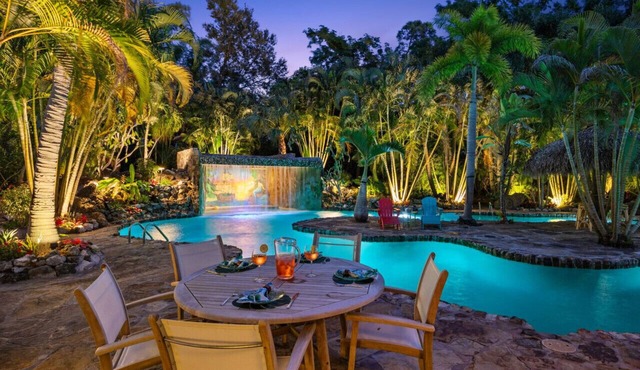 Kon-Tiki Falls: Jupiter`s Exclusive Private Resort! in Jupiter