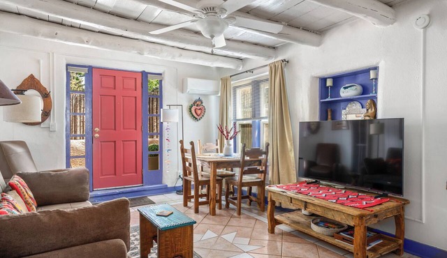 La Casita Berger - Minutes away from Plaza and Canyon Rd