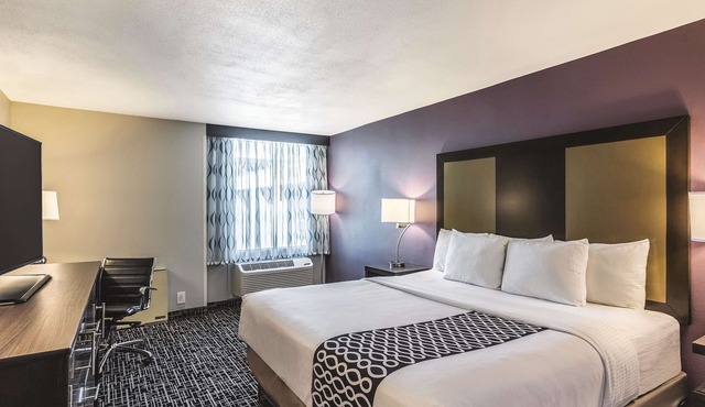 La Quinta Inn & Suites by Wyndham Colorado Springs North