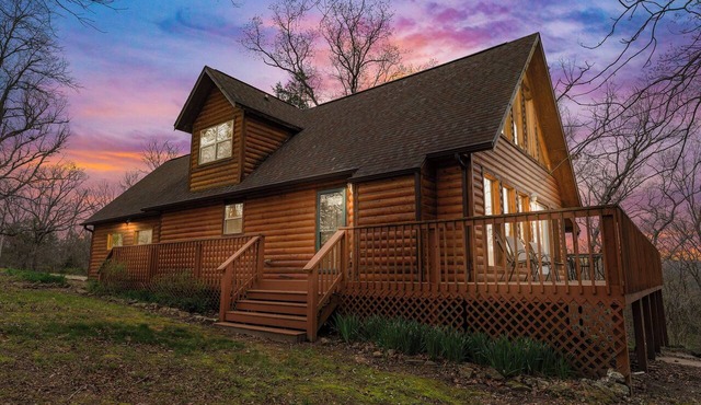 Lakefront Cabin perfect for families in Eagle Rock