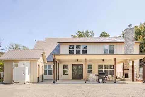 Lakeside Oasis in Eufaula