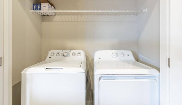 Landing at Crowne at Briargate - 1 Bedroom in Briargate